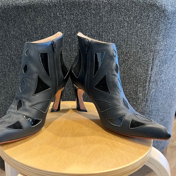 John Fluevog Twist Waltz Geometric Booties - Picture 7 of 14